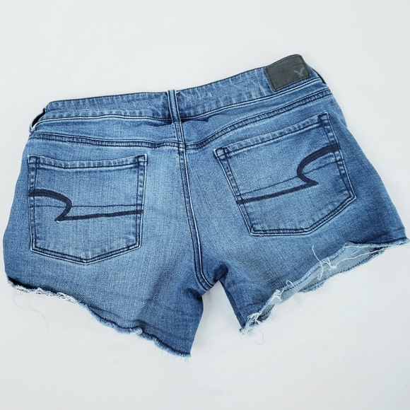 *Last Chance* AEO American Eagle Shortie Jean Shorts Cutoff Frayed Denim Size 8 - Picture 2 of 8